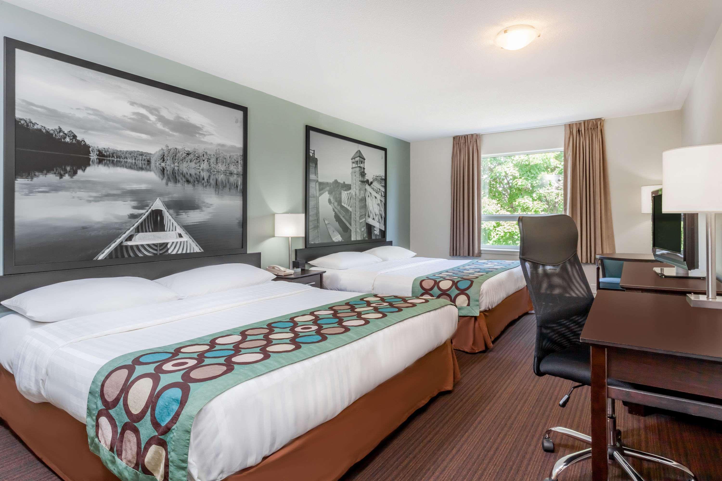 Super 8 By Wyndham Peterborough Hotel Luaran gambar