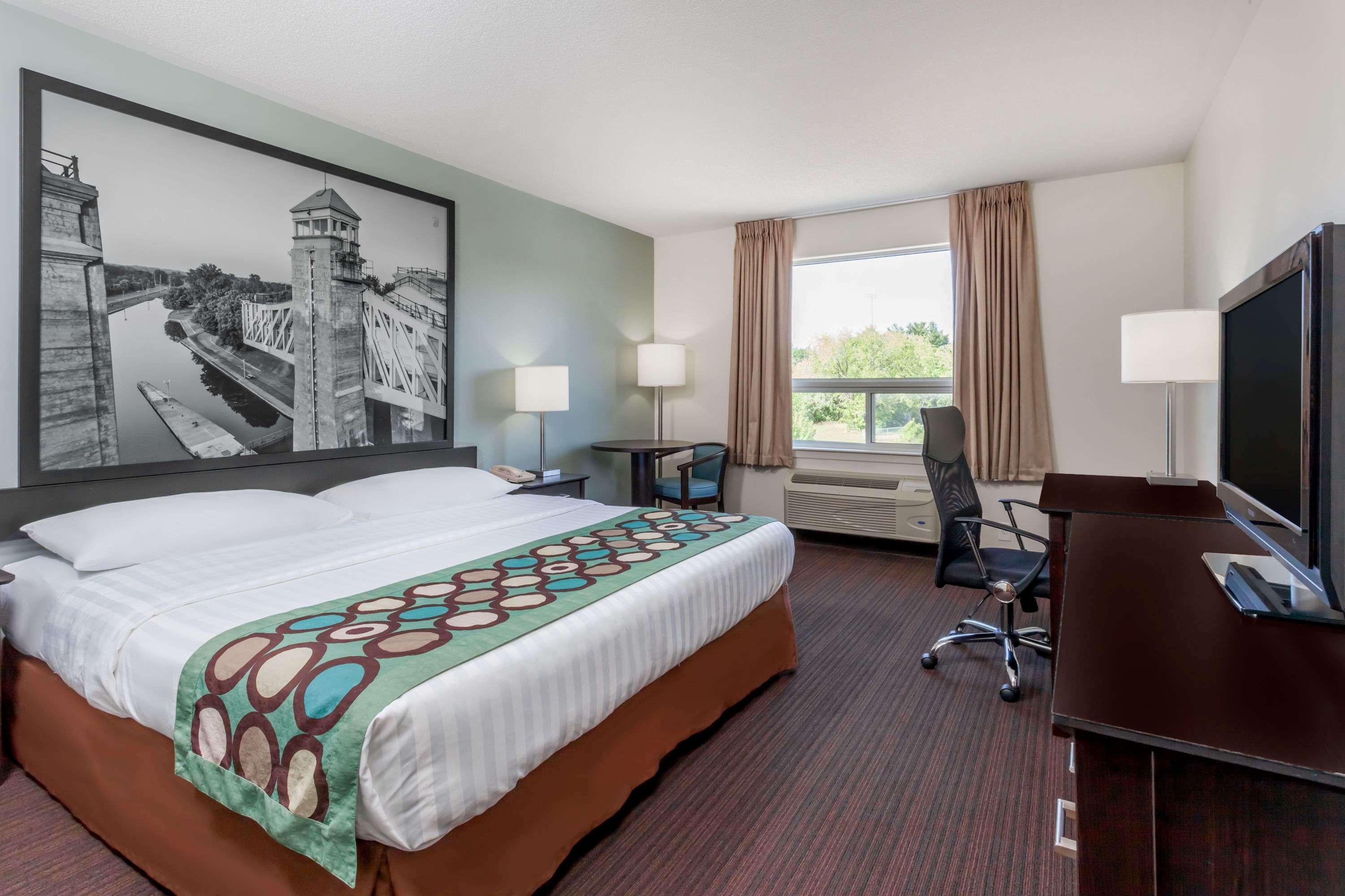Super 8 By Wyndham Peterborough Hotel Luaran gambar
