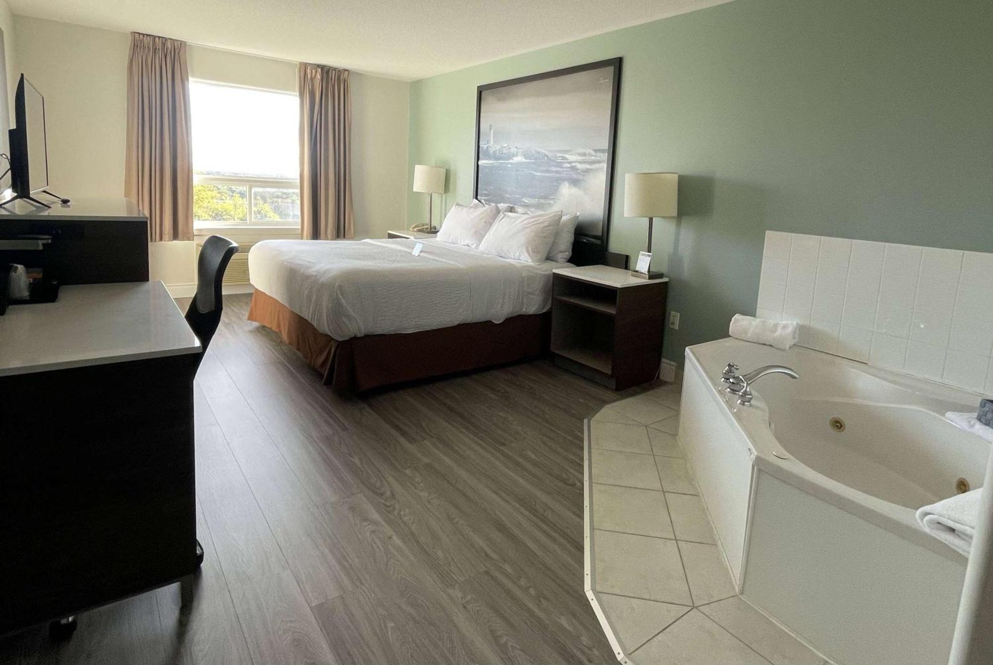 Super 8 By Wyndham Peterborough Hotel Luaran gambar