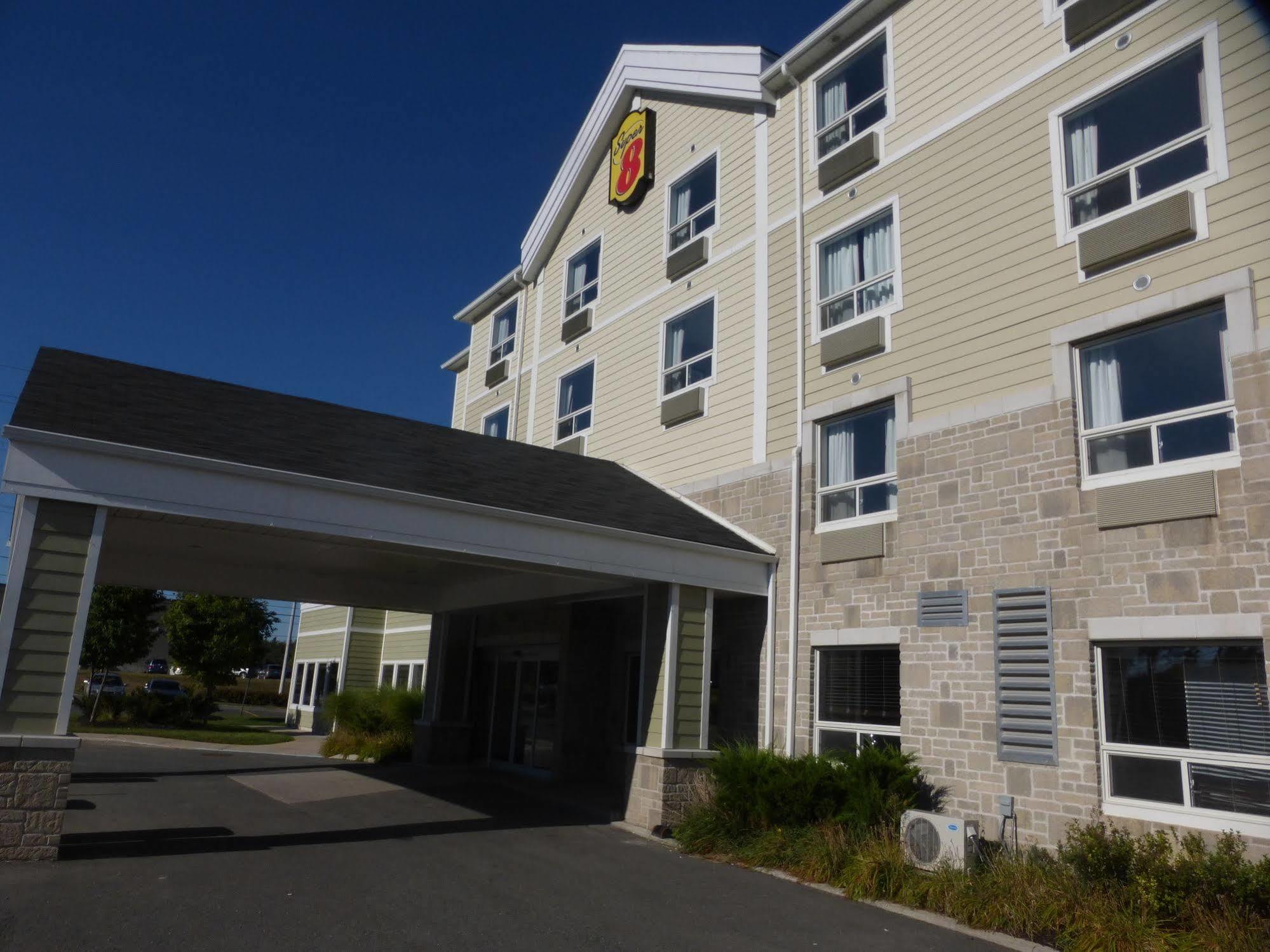 Super 8 By Wyndham Peterborough Hotel Luaran gambar
