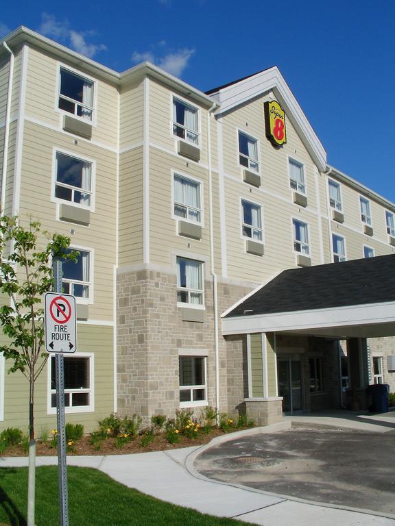 Super 8 By Wyndham Peterborough Hotel Luaran gambar
